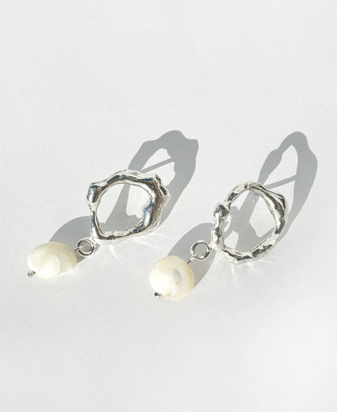 Calma Earrings - Madreperla