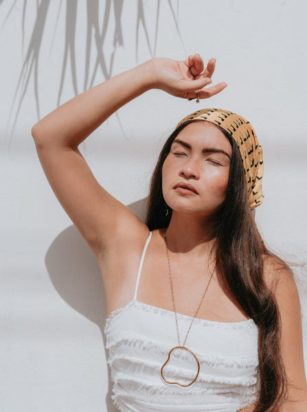 Curva Necklace