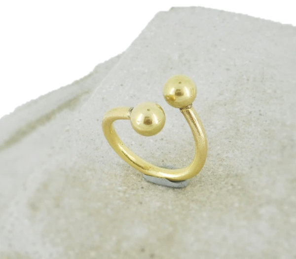 TWO DOTS RING